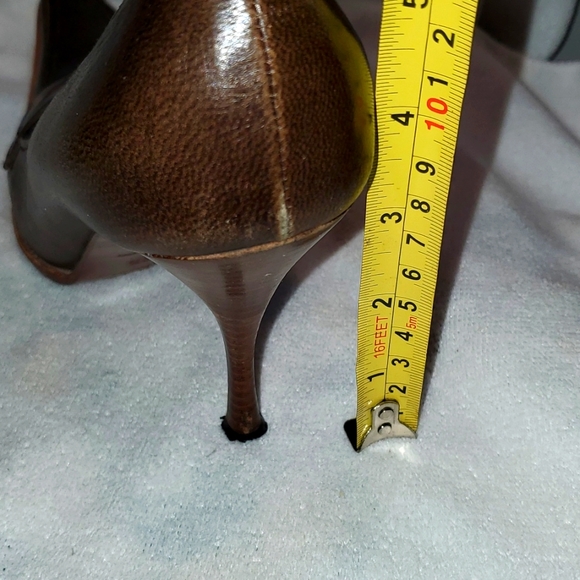 Prada Shoes. - Picture 6 of 16